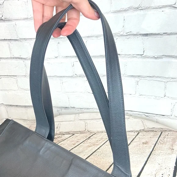 CHANEL large size leather tote *custom* vintage authentic - Picture 8 of 16